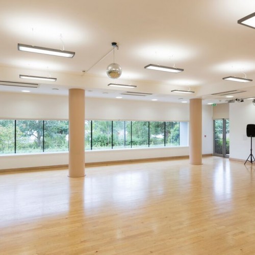 The Redmond Community Centre, The Redmond Community Centre, Kayani