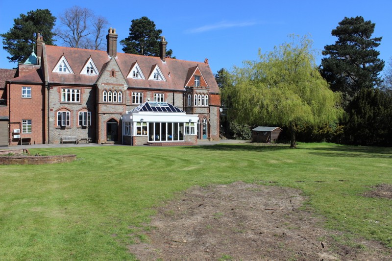 Sunnydown School, 152 Whyteleafe Road, CR3 5ED, Surrey, England For Hire